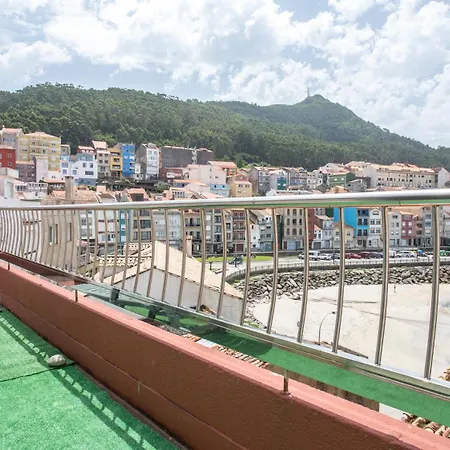 Atico Con Vistas Inmejorables Al Puerto アパート ア・グアルダ