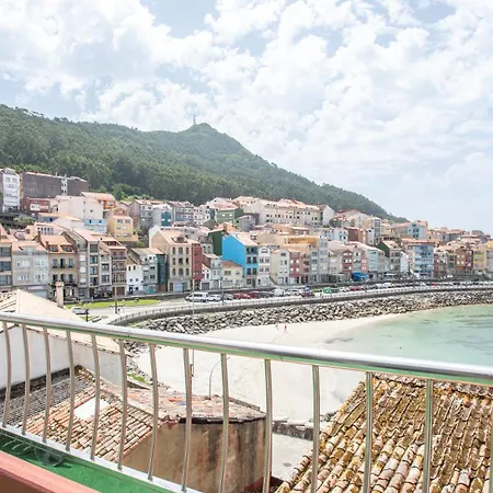 Atico Con Vistas Inmejorables Al Puerto アパート ア・グアルダ